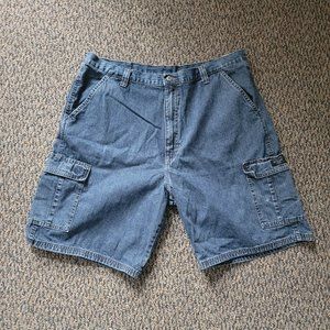 Wrangler Men's Lightweight Denim Cargo Shorts Size 40